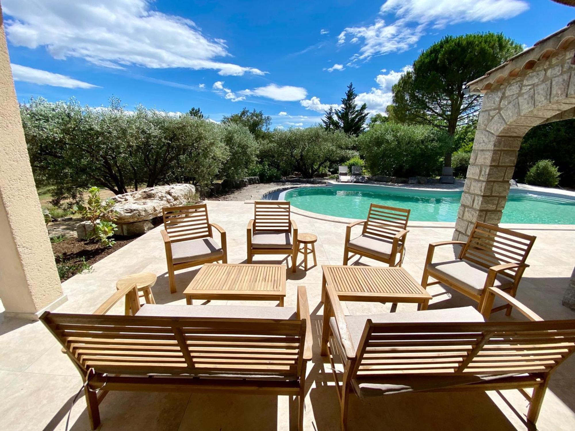 Maison Pour 12P, Piscine A Debordement Chauffee D'Avril A Octobre Inclus 吕奥姆 外观 照片