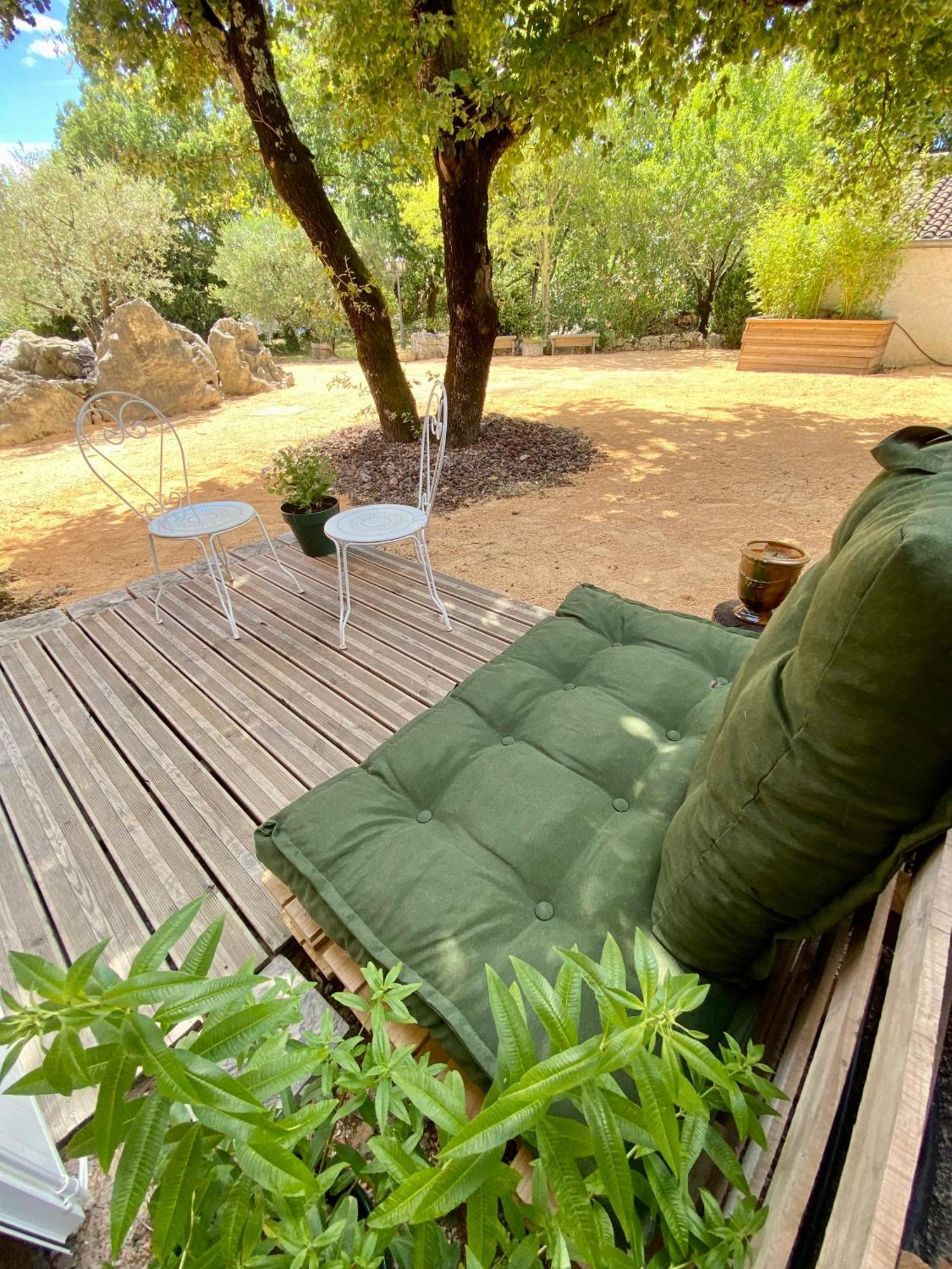 Maison Pour 12P, Piscine A Debordement Chauffee D'Avril A Octobre Inclus 吕奥姆 外观 照片